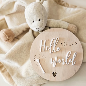 Panneau bébé en bois Hello World | Signe de l'hôpital pour bébé | Plaque nouveau-né | Carte d'étape | accessoire souvenir | Faire-part de naissance