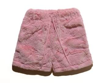 eaphi　FLUFFY SHORT PANTS Eaphi FLUFFY SHORT PANTS - メルカリ