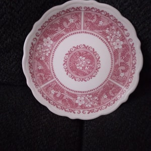 Dessert/Pie Plate Strawberry Hill Pink by SYRACUSE