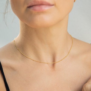 Collier chaîne en or, collier perlé, chaîne perlée, collier satellite, fait main, collier délicat, collier minimaliste, cadeau pour elle image 5