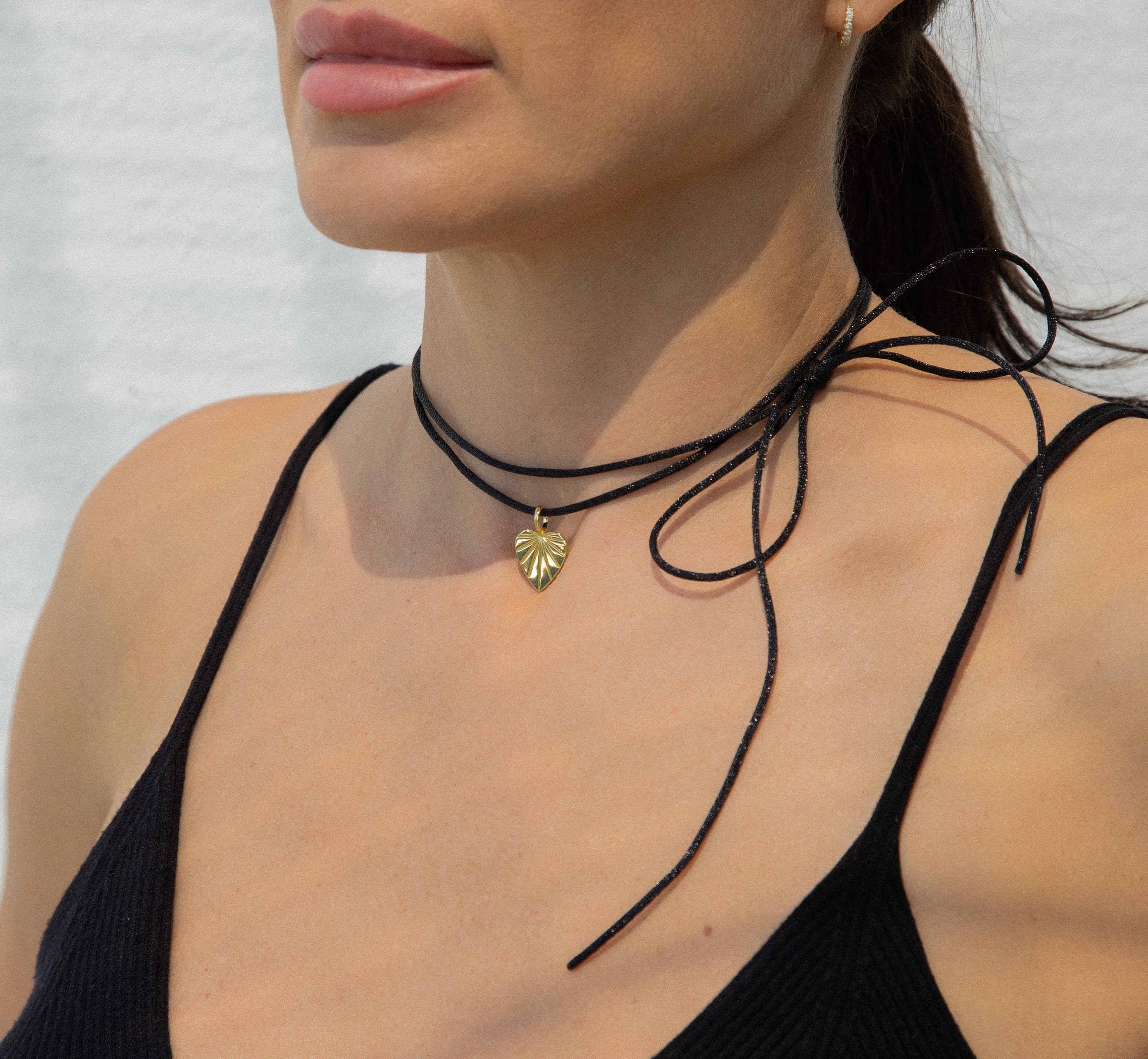 ネックレス・ペンダント ROMANTINUER SN83 NECKLACE BLACK HEART STRING Heart String Necklace, Black Cord Long Wrap Tie Choker