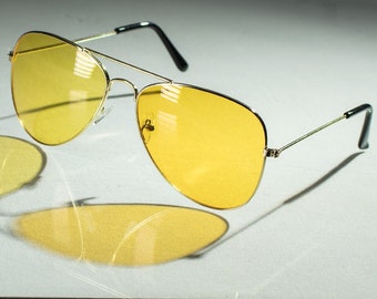 Yellow Colored Classic Retro Gold Frame Regular Aviator Sunglasses Cop Style Yellow Colored Classic Retro Gold Frame Regular Aviator Sunglasses Cop Style
