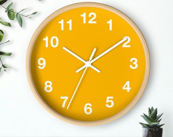 Reloj de pared amarillo con números, reloj de diseño simple moderno