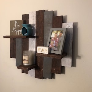 Rustic Pallet Wall Shelves