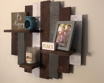 Rustic Pallet Wall Shelves