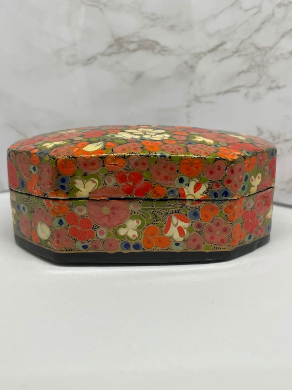 Vintage Kashmiri Trinket Box - Ca 1960 Vintage Kashmiri Trinket Box - Ca 1960