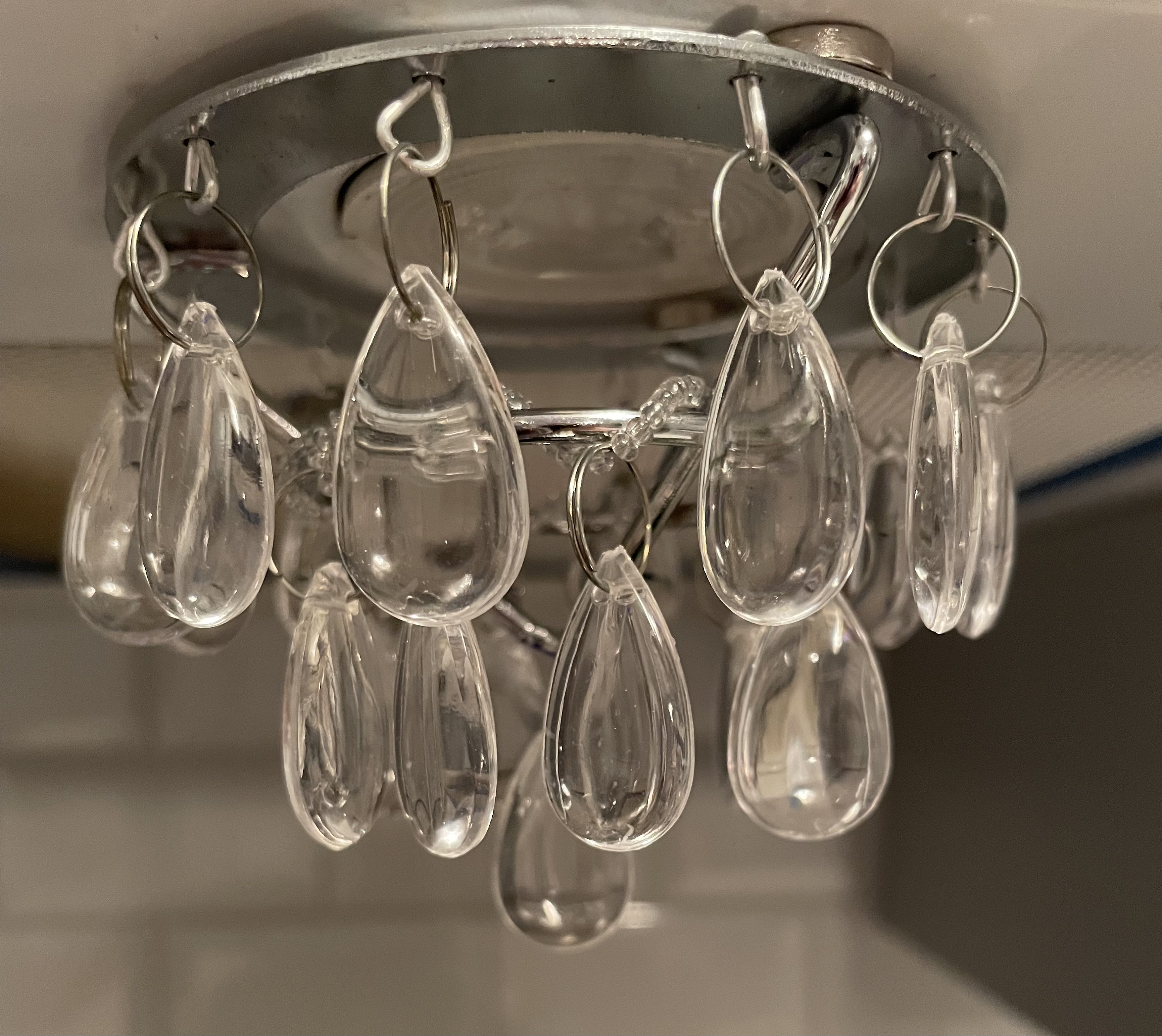 Crystal Magnets. Make any Chandelier Crystals Magnetic! – Cristalier  Crystals