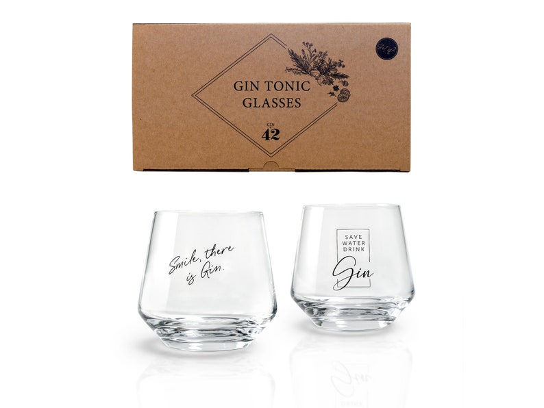 Gin Tonic Gläser 2er Geschenkset mit typischen Gin Sprüchen 400 ml Geeignet für große Eiswürfel Geschenkidee für Frauen und Männer Bild 1