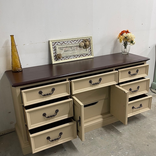 Sold! Do not purchase! Shipping is included in the price! “Buttercup” Dixie  Brand Multipurpose Piece/Buffet/Dresser/console/TV Stand