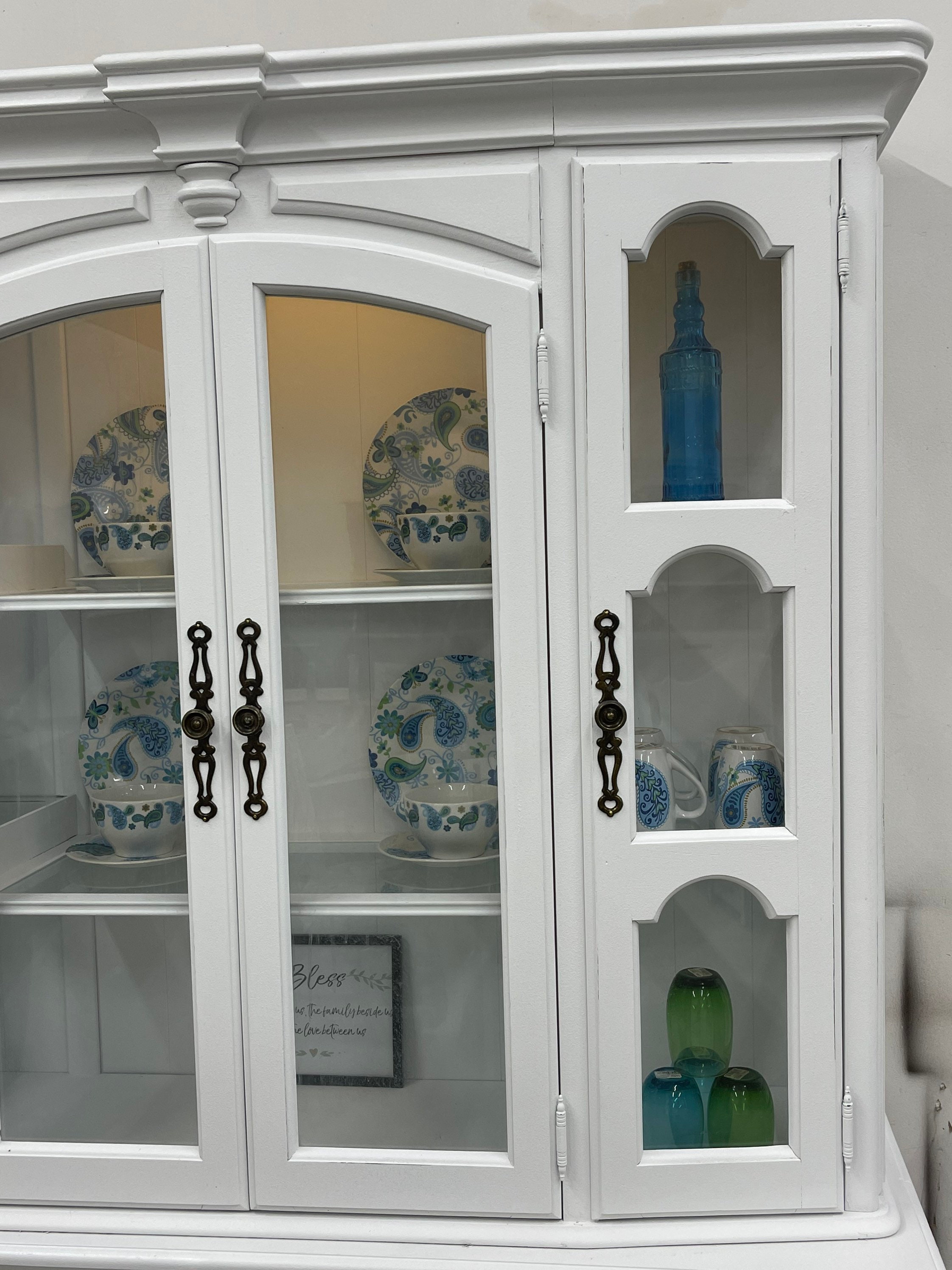 Sold Do Not Purchase White China Cabinet/buffet/dining/ Dining/kitchen ...