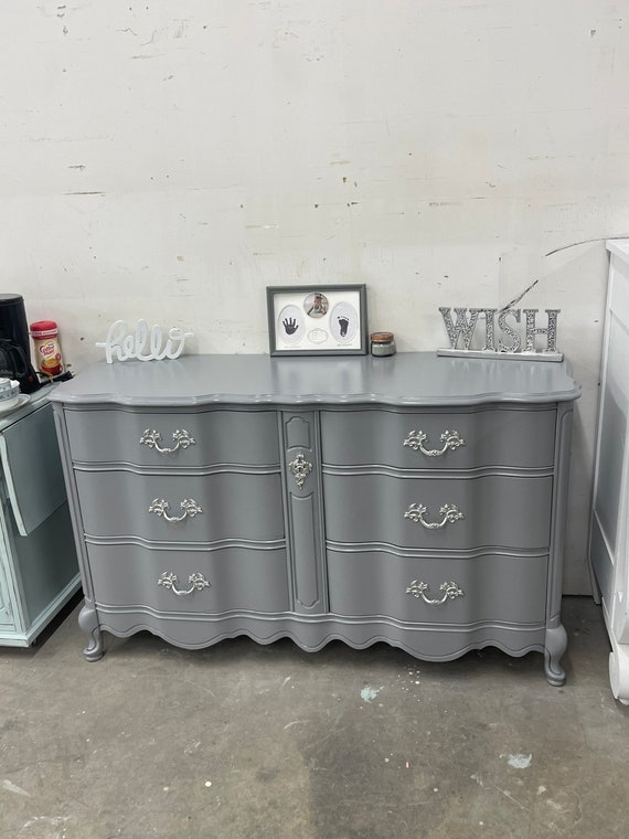 Sold! Do Not Purchase! Gray Serpentine French Provincial Dresser/nursery/girl/bedroom Set/bed/changing Table - Etsy Sold! Do Not Purchase! Gray Serpentine French Provincial Dresser/nursery/girl/bedroom Set/bed/changing Table - Etsy