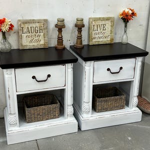 Available,Free Shipping! Set Of 2 Nightstands white ,Matching End Tables,Dressers,bedroom,bed