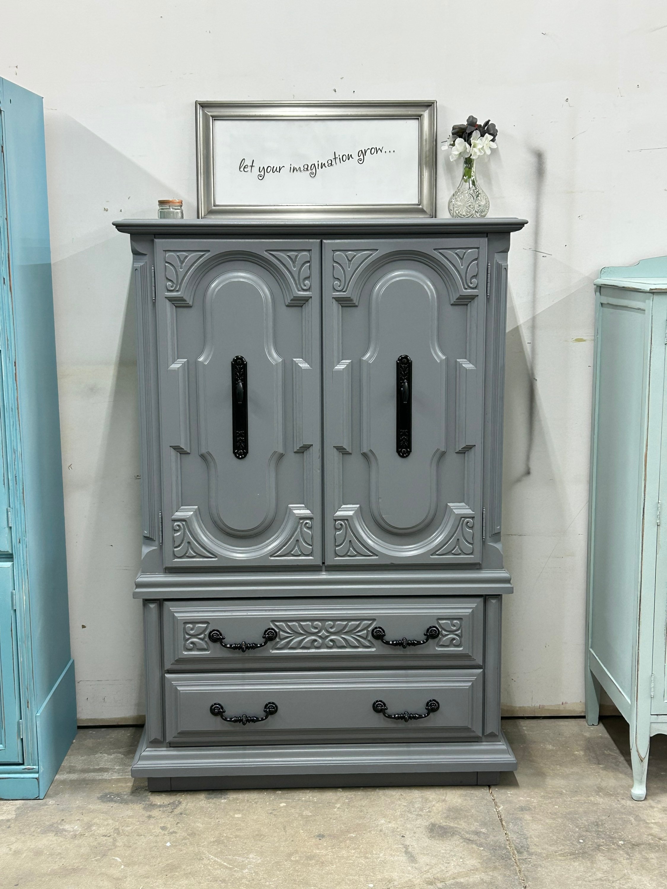 grey dresser with hutch SOLD! Do Not Purchase! Gray Chest of Drawers/chest/dresser/ dresser with bookshelf hutch