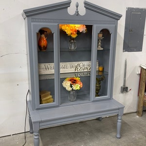 Sold! Do you not purchase! Shipping is included in the price! Gray Multipurpose Cabinet. Gray Display Cabinet, Living Room Piece, Console.