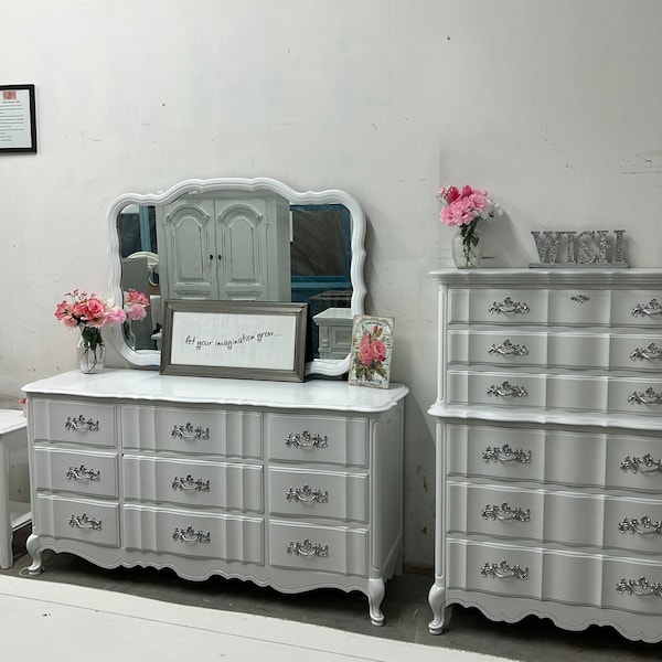 SOLD! Do not purchase!Shipping is included in the price! Basset Brand French Provincial Dresser Set/Nursery/White/Chest/Console