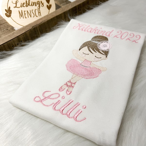 Kindershirt mit Ballerina und Personalisierung