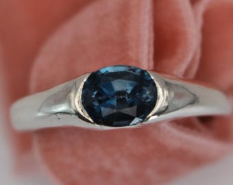 London Blue Topaz womens Art Deco style silver ring