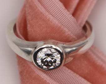 Handmade silver womens signet ring with Moissanite
