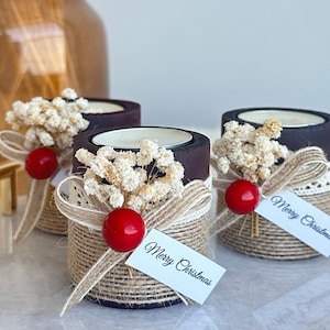 Holiday Candle Favors, Christmas Candle Favors, Winter Wedding Party Favors, Bulk Christmas Gift Favors, Coworker Gift, Rustic favors