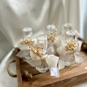 100PCS Bulk Wedding Favors, Special Day Favors Empty Cologne Bottle, Glass Bottle with Flowers, Engagement Gift, Bridal Shower Favors