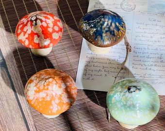 Ceramic Mushroom Christmas Decor Set - 4 Festive Colors for Charming Desktop Decor and Thoughtful Gifts