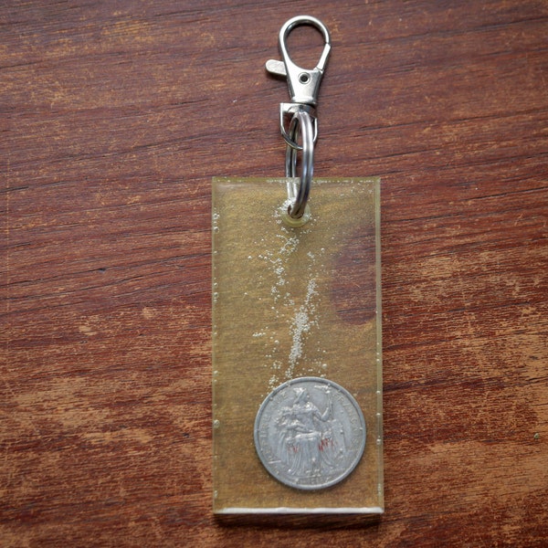 French Polynesia Coin Keychain, Yellow Resin Genuine Foreign Coin Asia Keychain Island Life Unique Meaningful Gift from Polynesia Palm Tree