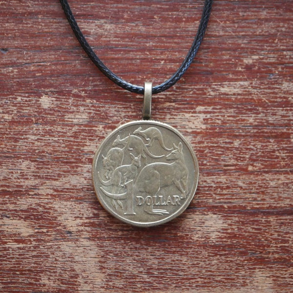 Australian Kangaroo Coin Necklace, Necklace with Genuine Coin From Australia Features Kangaroos Hopping Foreign Exotic Animal Lover Gift