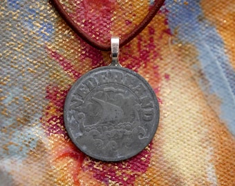 Collar con moneda de barco vikingo de los Países Bajos: joyería holandesa
