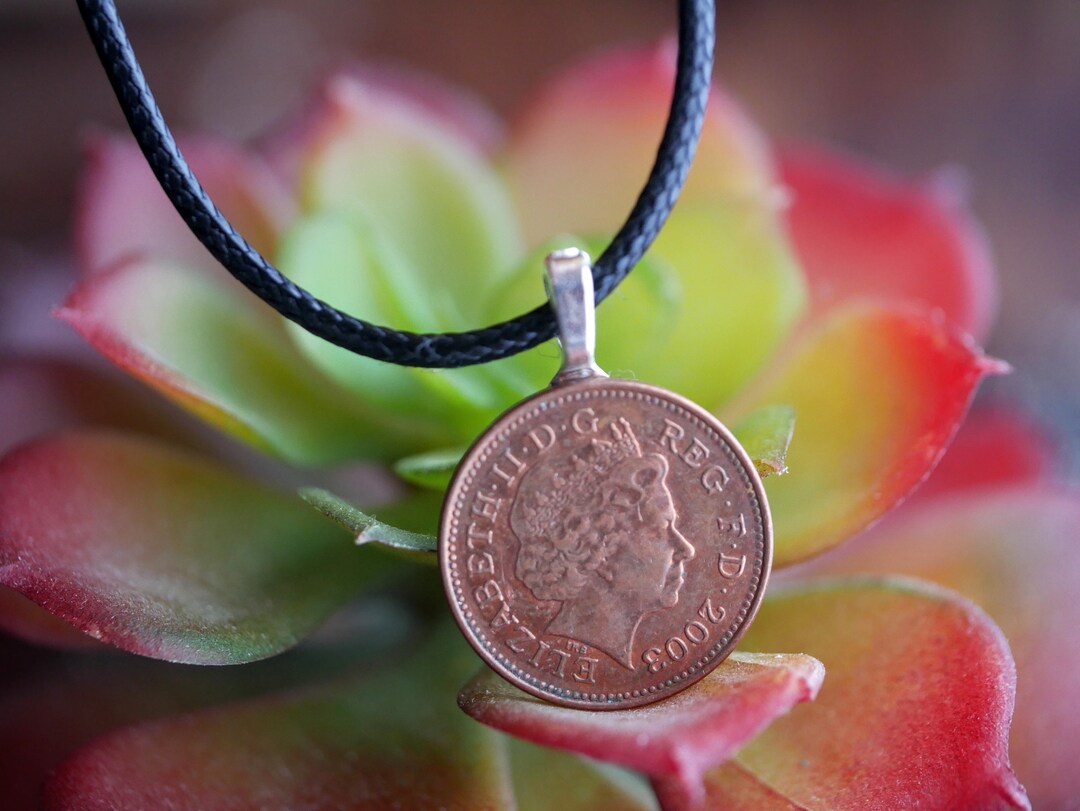 United Kingdom Queen Elizabeth Penny Necklace, British Coin Jewelry Genuine Foreign Portrait of
