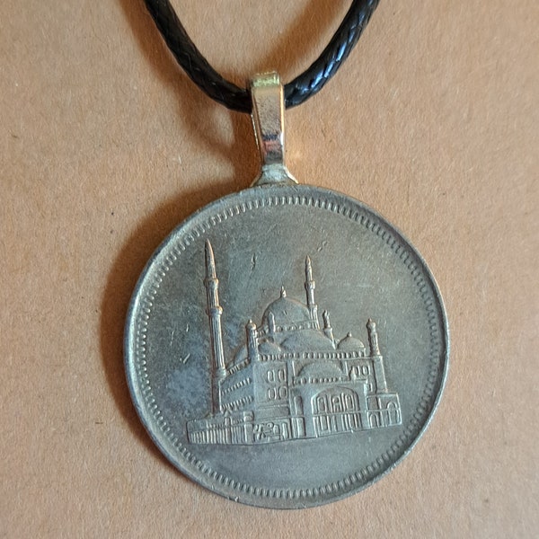 Egyptian Coin Necklace, Egyptian Pendant with Image of Cool Cultural Building Architecture Anthropology Foreign Coin Necklace for Men Africa