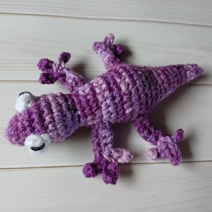 PDF PATTERN ONLY crocheted gecko