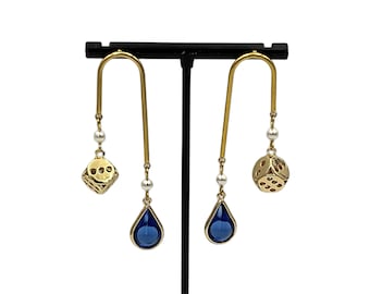 Pendientes con dados inspirados en el impacto de Genshin de Yelan