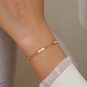 Catena a graffetta: braccialetto a graffetta in oro e argento, braccialetto della madre, braccialetto con nome inciso - regalo personalizzato per lei