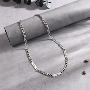 Collar personalizado para hombre: collar grabado, collar con nombre, cadena Figaro de plata grabada, regalo para papá, novio o esposo.