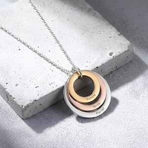 Mother Necklace with Kids Names - Personalized Interlocking Rings Necklace, Custom 3 Name Circle Pendant