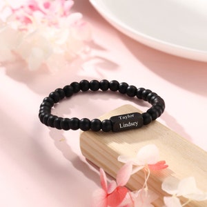 Pulsera para papá: pulsera de cuentas de ónix negro con nombres grabados. Joyas personalizadas para hombre. Regalo para papá, esposo y el Día del Padre.