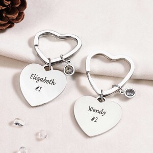 Bijpassende sleutelhangerset Bestie sleutelhangers: BFF gegraveerde sleutelhangerset - gepersonaliseerd vriendschapscadeau - bijpassende hartsleutelhangers - beste vriend cadeau