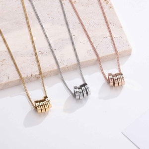 Collar con dijes personalizados para abuela • Regalo de Navidad para su tía y abuela • Collar para abuela con nombres grabados • Regalos de cumpleaños para abuela