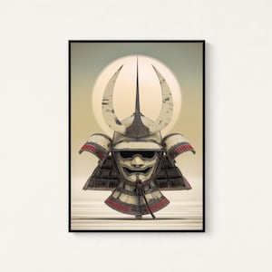Puede incluir: Una impresi&oacute;n de arte mural enmarcada que presenta una ilustraci&oacute;n detallada de un casco de samur&aacute;i con m&aacute;scara. El casco es de color blanco roto con detalles en metal oscuro, bordes rojos y una cresta central prominente sobre un fondo circular.