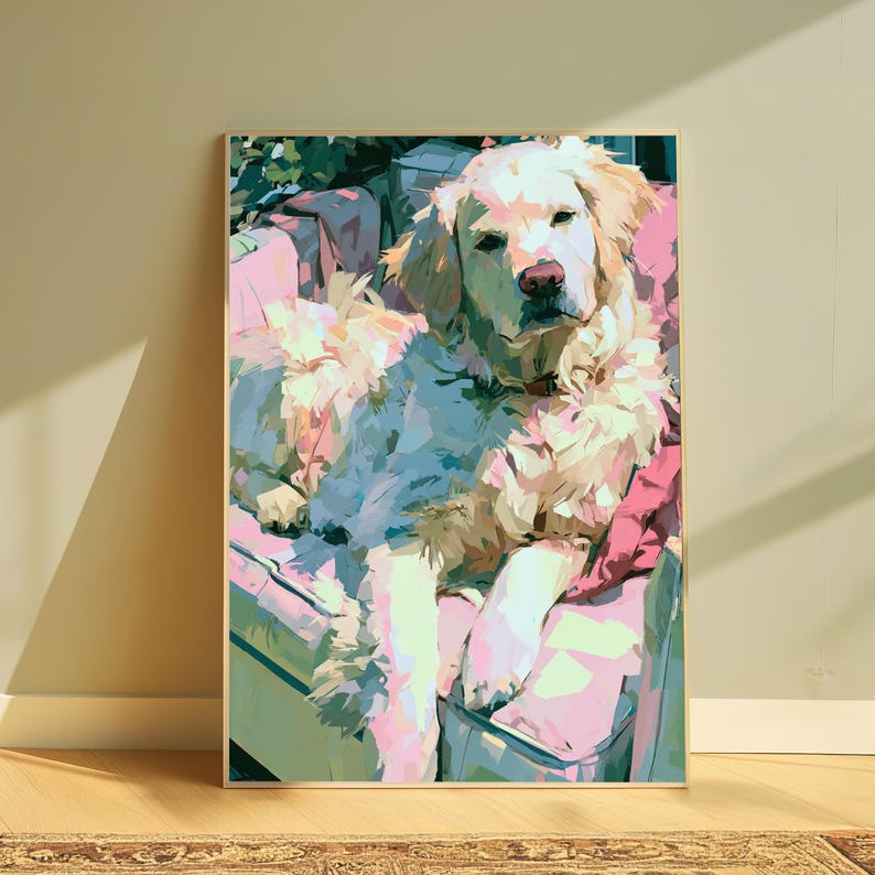Pode incluir: Uma impress&atilde;o de arte vertical apresentando uma ilustra&ccedil;&atilde;o estilizada e pict&oacute;rica de um c&atilde;o golden retriever descansando sobre uma superf&iacute;cie rosa. A obra utiliza pinceladas ousadas e marcadas em tons de creme, amarelo, azul e rosa.
