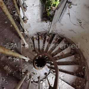 Photography urbex- Spiral staircase