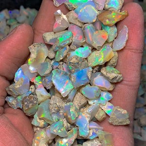 AAAグレードエチオピア産オパール原石25個：天然ウェロオパールロット