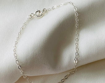 Zierliches Sterling Silber Kettenarmband: Minimalistischer Schichtschmuck