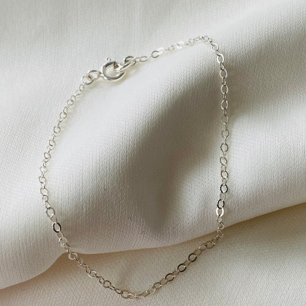 Sterling Silver Chain Bracelet- Dainty Silver bracelet- Minimalist Bracelet- Layering Bracelet- Simple Bracelet- Gift for Daughter