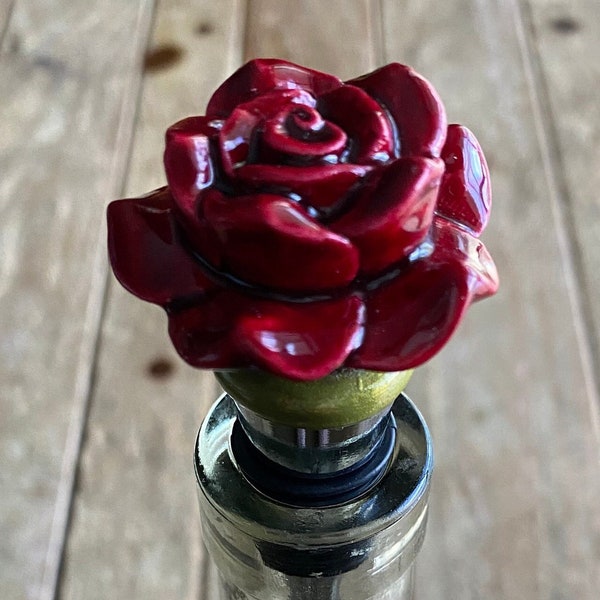 Rose Wine Stopper / Baby Rose Stopper / Floral Bottle Stopper / Valentines Gift / Mothers Day / Gifts for Her / Gifts Under 20 / Roses