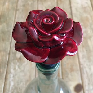 Red Rose Wine Stopper / Rose Bottle Stopper / Flower Wine Stopper / Floral Bottle Stopper / Wine Stopper / Wine Lover Gift / Nature