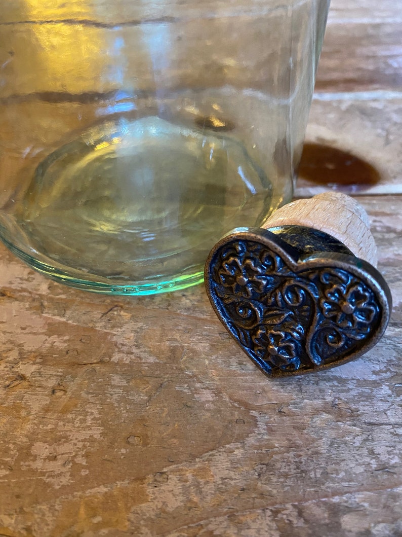 BLButterflyCreations Heart Bottle Stopper