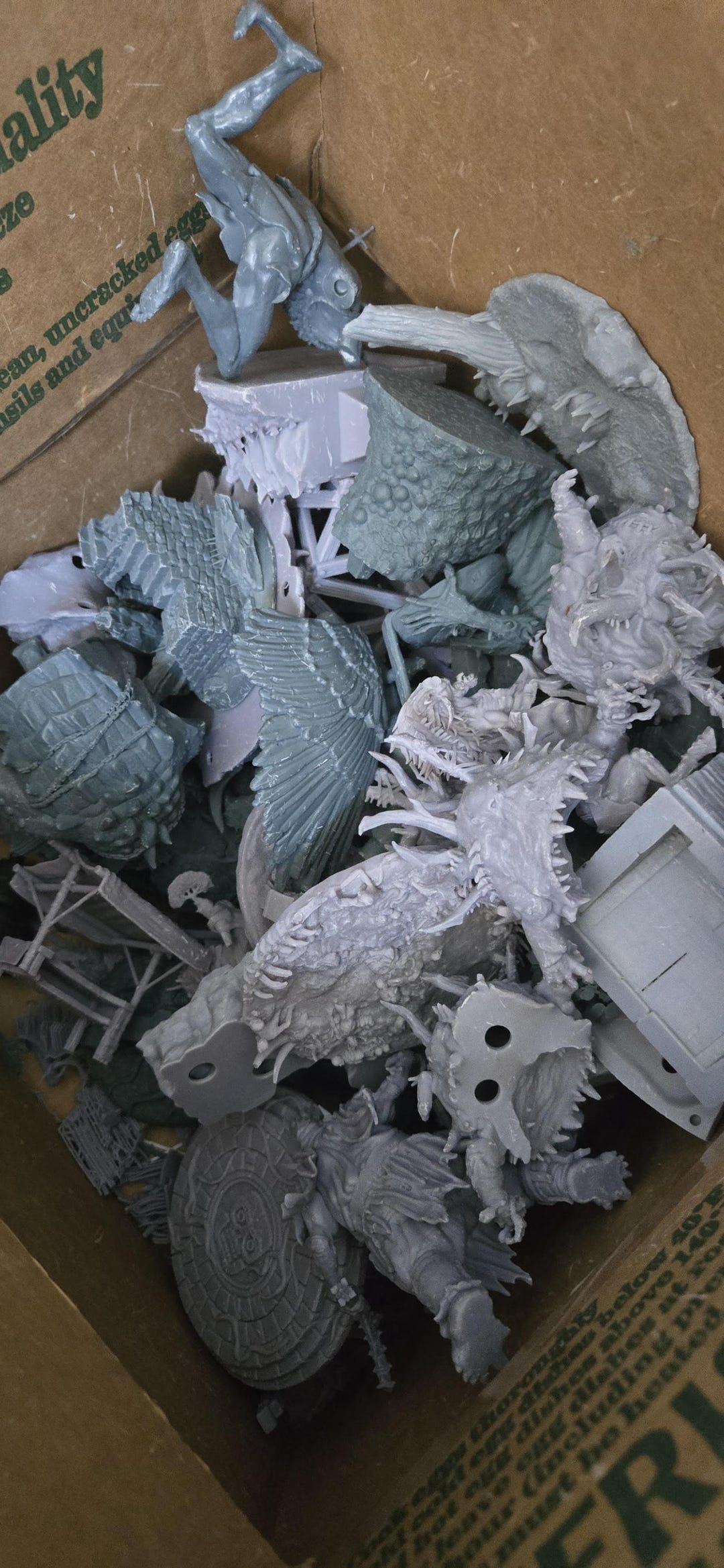 Miniatures Kitbashing 1LB Mystery Kitbashing Fantasy Package ***LIMITED*** Various Miscast ...