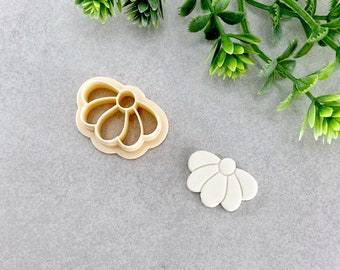 Half Flower Spring Clay Cutter, Floral Shaped Half Daisy Embossing Polymer Clay Cutter, Cookie & Fondant Cutter, Cutter for Polymer Clay