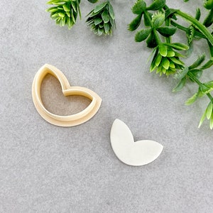 Two Leaves Clay Cutter – Leaf Embossing Cutter for Polymer Clay Earrings